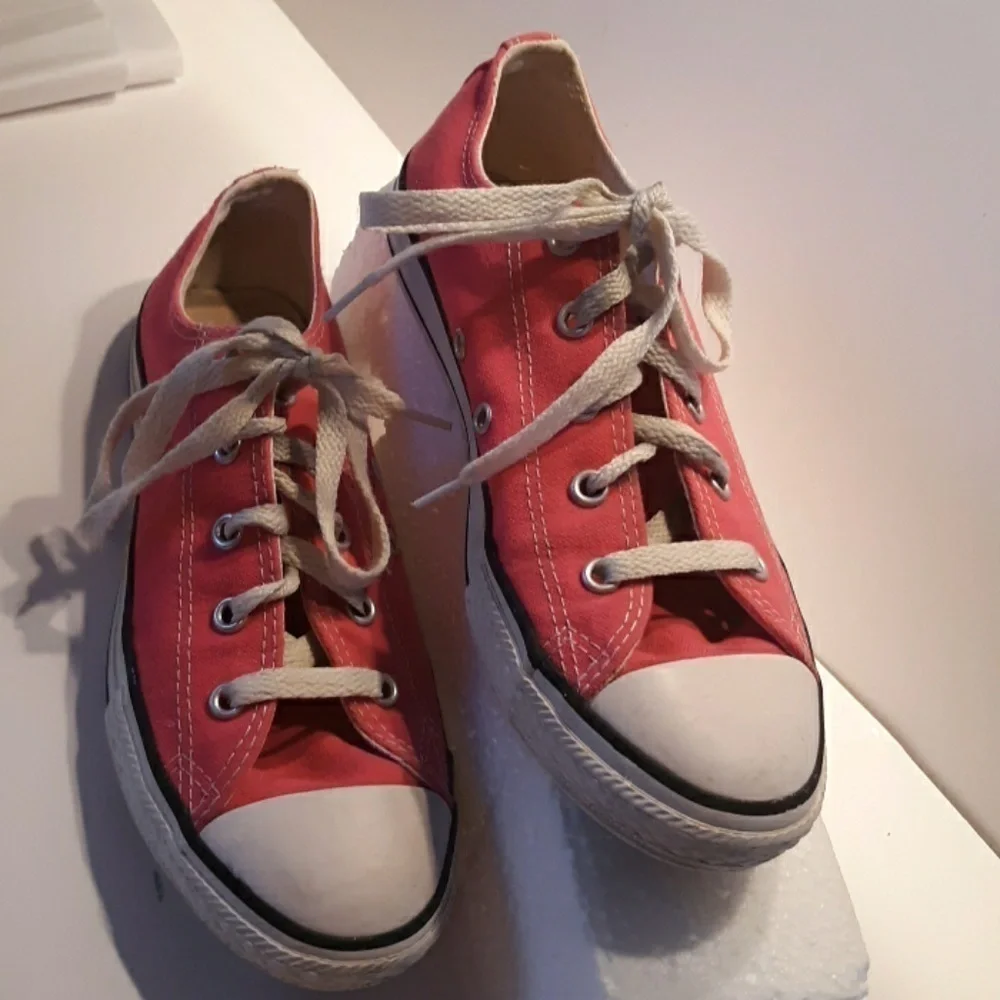 Pink Converse All Star size 3